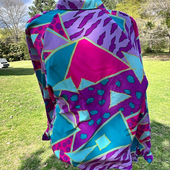 Vintage Campus Casuals of California Abstract Button-Up Blouse - Picture 8 of 9